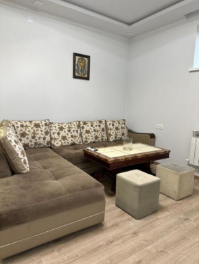 Art`s Family Guest House